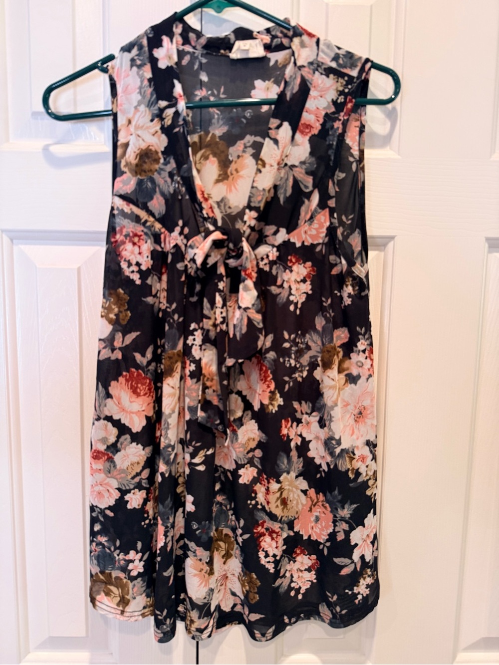 Boho Floral Tie-Front Sleeveless Top in Black and Pink